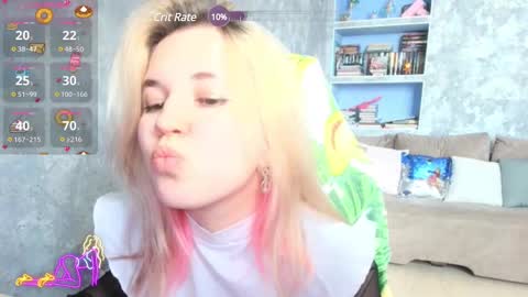 Snapshot of sweeet_bee chatting on 02.25.25 Melisa online show from 02.25.25