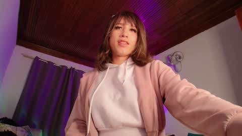 sweet01_ online show from 02.01.25