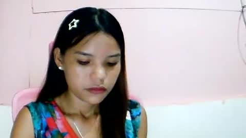 Snapshot of sweet01pinay chatting on 06.12.26 sweet01pinay online show from 06.12.26