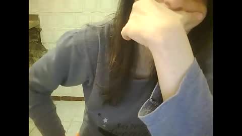 Snapshot of sweet4y0u chatting on 04.23.26 sweet4y0u online show from 04.23.26