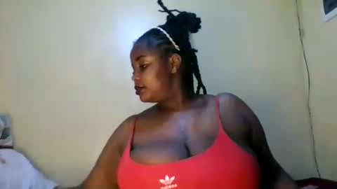 sweet52537 online show from 02.14.25