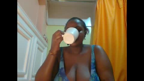 Snapshot of sweet52537 chatting on 10.31.25 sweet52537 online show from 10.31.25