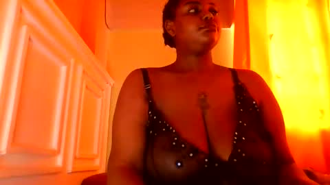 Snapshot of sweet52537 chatting on 12.15.25 sweet52537 online show from 12.15.25