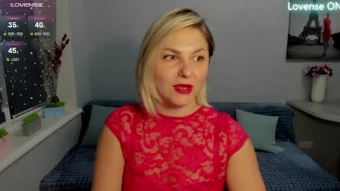 Snapshot of sweet___margaret chatting on 02.15.25 Margaret  online show from 02.15.25
