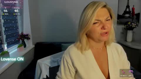 Snapshot of sweet___margaret chatting on 10.15.25 Margaret  online show from 10.15.25