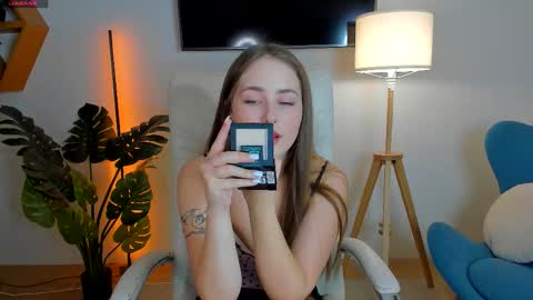 Snapshot of sweet__amily chatting on 09.19.25 Sweet  Amily online show from 09.19.25