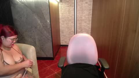 Snapshot of sweet__cat__ chatting on 05.08.26 sweet__cat__ online show from 05.08.26