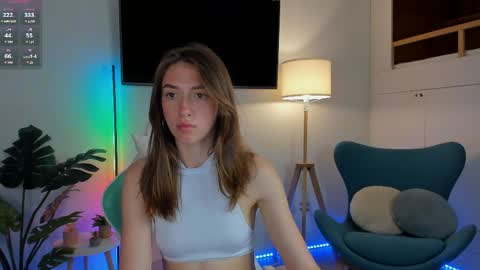 Snapshot of sweet__vikki chatting on 05.25.26 sweet__vikki online show from 05.25.26