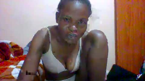 Snapshot of sweet_adora chatting on 02.10.25 sweet_adora online show from 02.10.25