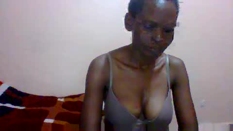 Snapshot of sweet_adora chatting on 02.17.25 sweet_adora online show from 02.17.25