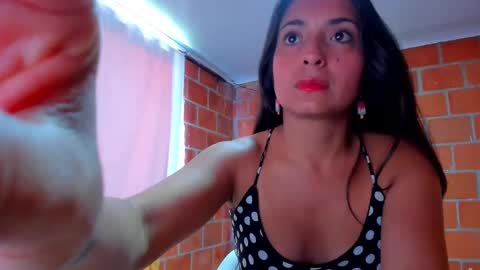 sweet and hot alaia online show from 09.21.25
