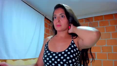 sweet and hot alaia online show from 09.22.25