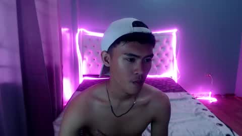 sweet_asians_fucker21 online show from 12.23.25