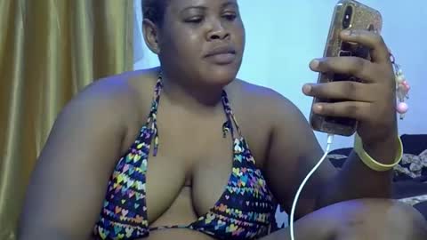 Snapshot of sweet_baby27 chatting on 04.19.26 sweet baby online show from 04.19.26
