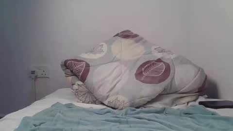 Snapshot of sweet_berry90 chatting on 10.31.25 Sweet berry90 online show from 10.31.25