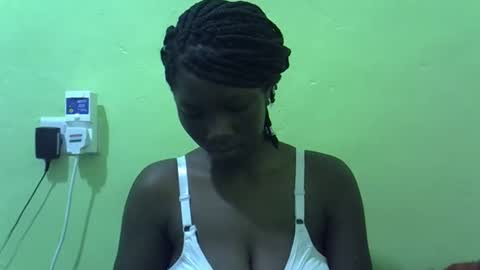 sweet_cherie1 online show from 05.19.26