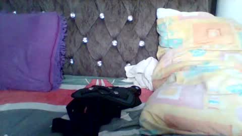 Snapshot of sweet_cherry007 chatting on 10.01.25 sweet_cherry007 online show from 10.01.25