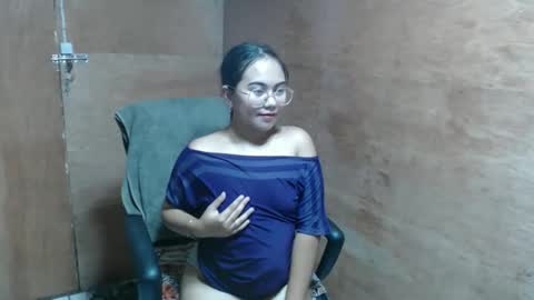 Snapshot of sweet_czylle chatting on 04.30.26 sweet_czylle online show from 04.30.26