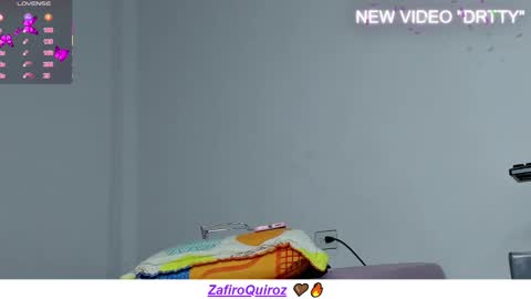 ZAFIRO QUIROZ online show from 02.28.25