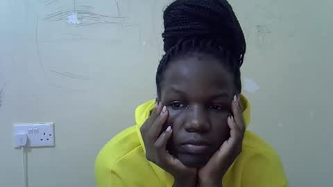 Snapshot of sweet_elisa001 chatting on 04.28.26 Edah online show from 04.28.26