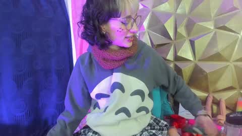  emmili  online show from 12.06.24