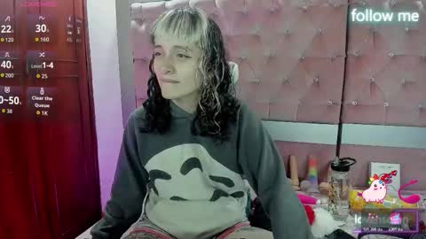  emmili  online show from 12.03.25