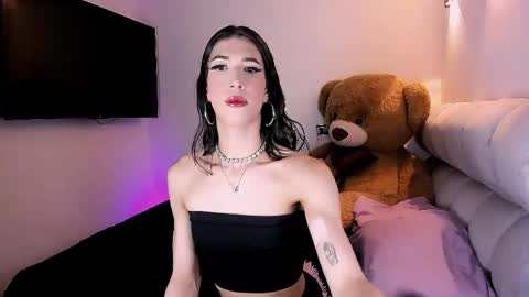 Snapshot of sweet_falon chatting on 04.16.26 Sweet Fhalon online show from 04.16.26