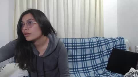 Snapshot of sweet_fantasy_couple chatting on 01.04.25 sweet_fantasy_couple online show from 01.04.25