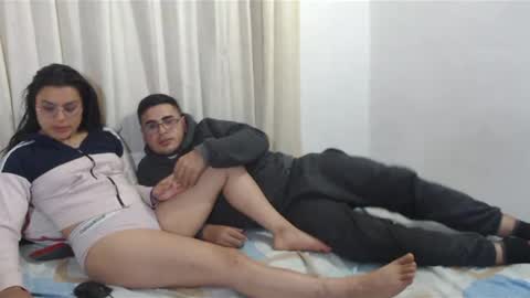 Snapshot of sweet_fantasy_couple chatting on 01.19.25 sweet_fantasy_couple online show from 01.19.25