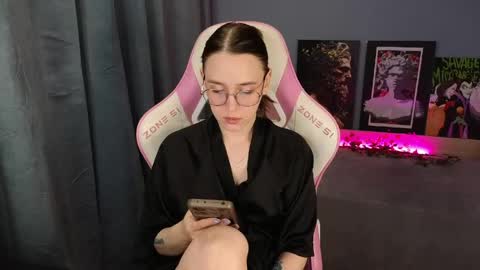 Snapshot of sweet_frosty chatting on 06.02.26 Alice online show from 06.02.26