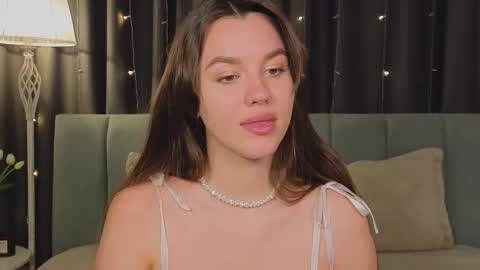 Snapshot of sweet_haeven chatting on 02.21.26 Im Mia.LOVELY PATTERNS 100 120 160 200 my toy buzzes from 2 tip online show from 02.21.26