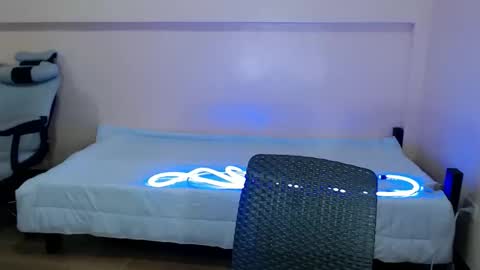 sophia daisy  online show from 10.13.25