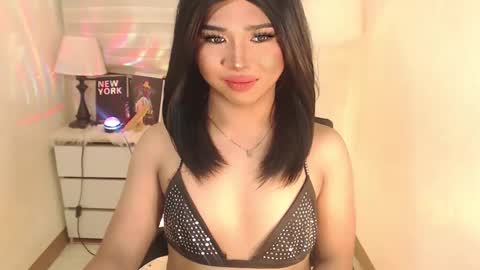 Snapshot of sweet_hoelly chatting on 02.10.25 Slutty Shannel online show from 02.10.25