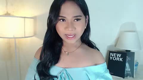 Snapshot of sweet_hoelly chatting on 03.12.25 Slutty Shannel online show from 03.12.25