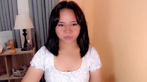 Snapshot of sweet_hoelly chatting on 09.09.25 Slutty Shannel online show from 09.09.25