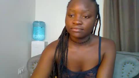 Snapshot of sweet_jenica chatting on 01.11.25 ESTHER NEEMA online show from 01.11.25