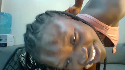 Snapshot of sweet_jenica chatting on 01.17.25 ESTHER NEEMA online show from 01.17.25