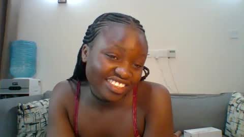 Snapshot of sweet_jenica chatting on 01.30.25 ESTHER NEEMA online show from 01.30.25
