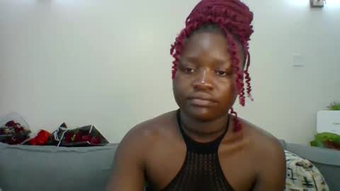 Snapshot of sweet_jenica chatting on 03.06.25 ESTHER NEEMA online show from 03.06.25