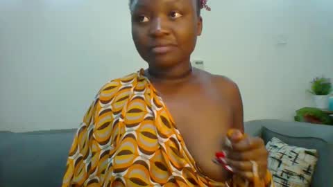 Snapshot of sweet_jenica chatting on 03.10.25 ESTHER NEEMA online show from 03.10.25
