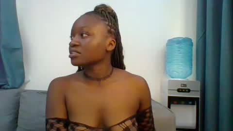 Snapshot of sweet_jenica chatting on 09.14.25 ESTHER NEEMA online show from 09.14.25