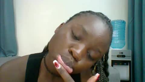 Snapshot of sweet_jenica chatting on 09.26.25 ESTHER NEEMA online show from 09.26.25