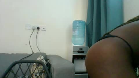 Snapshot of sweet_jenica chatting on 09.29.25 ESTHER NEEMA online show from 09.29.25