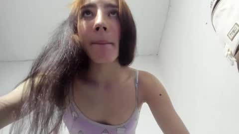 Snapshot of sweet_kitty_777 chatting on 05.14.26 sweet_kitty_777 online show from 05.14.26