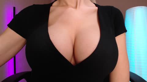 Jen online show from 11.27.25