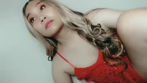 SWEET LOVE online show from 04.28.26