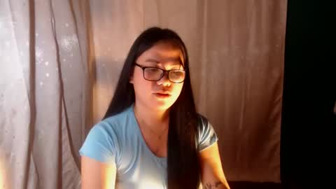 Snapshot of sweet_loverxxx chatting on 09.24.25 Dimple online show from 09.24.25