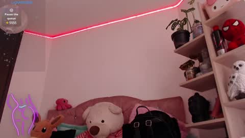 Snapshot of sweet_mackensy chatting on 01.14.25 Miss Mackensy online show from 01.14.25