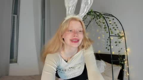 Melissa. Join me on Fansly link in social medias online show from 05.21.26