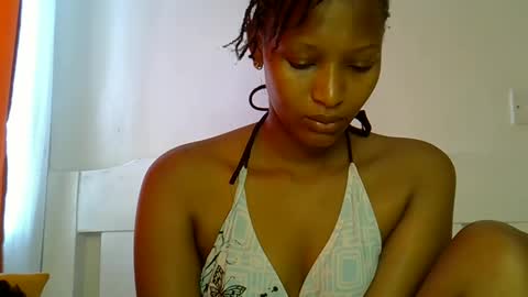 Snapshot of sweet_melod chatting on 06.04.26 Linda online show from 06.04.26